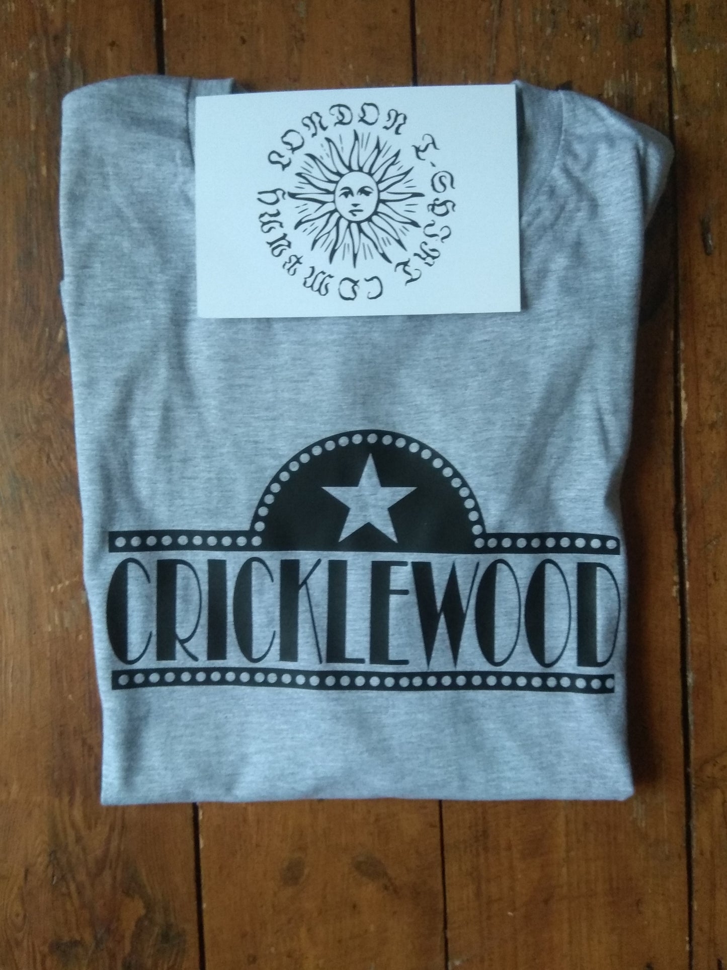Cricklewood T-Shirt - London Souvenir, Hollywood Style