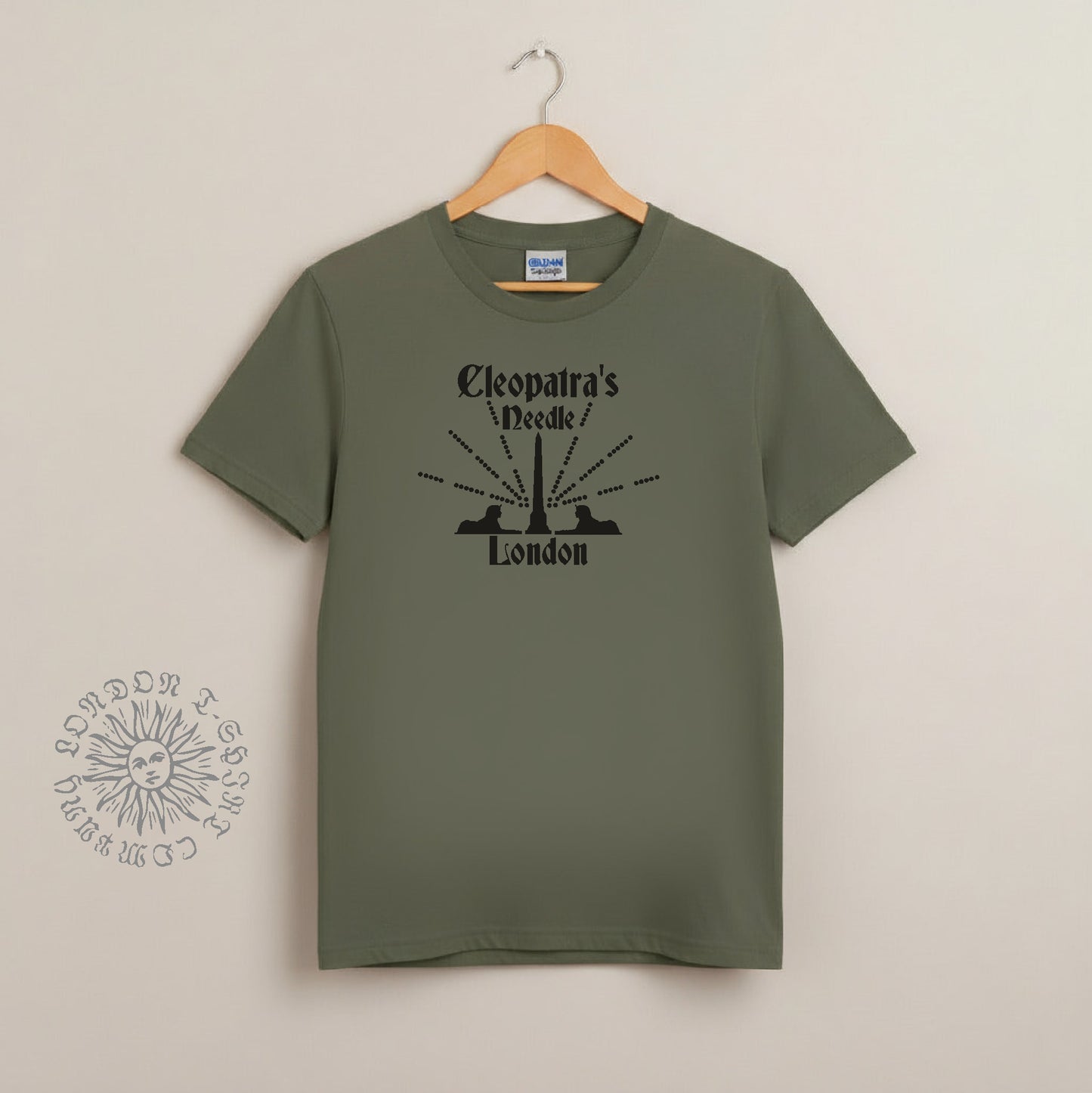 Cleopatra's Needle, London Souvenir T-Shirt: Various Colours