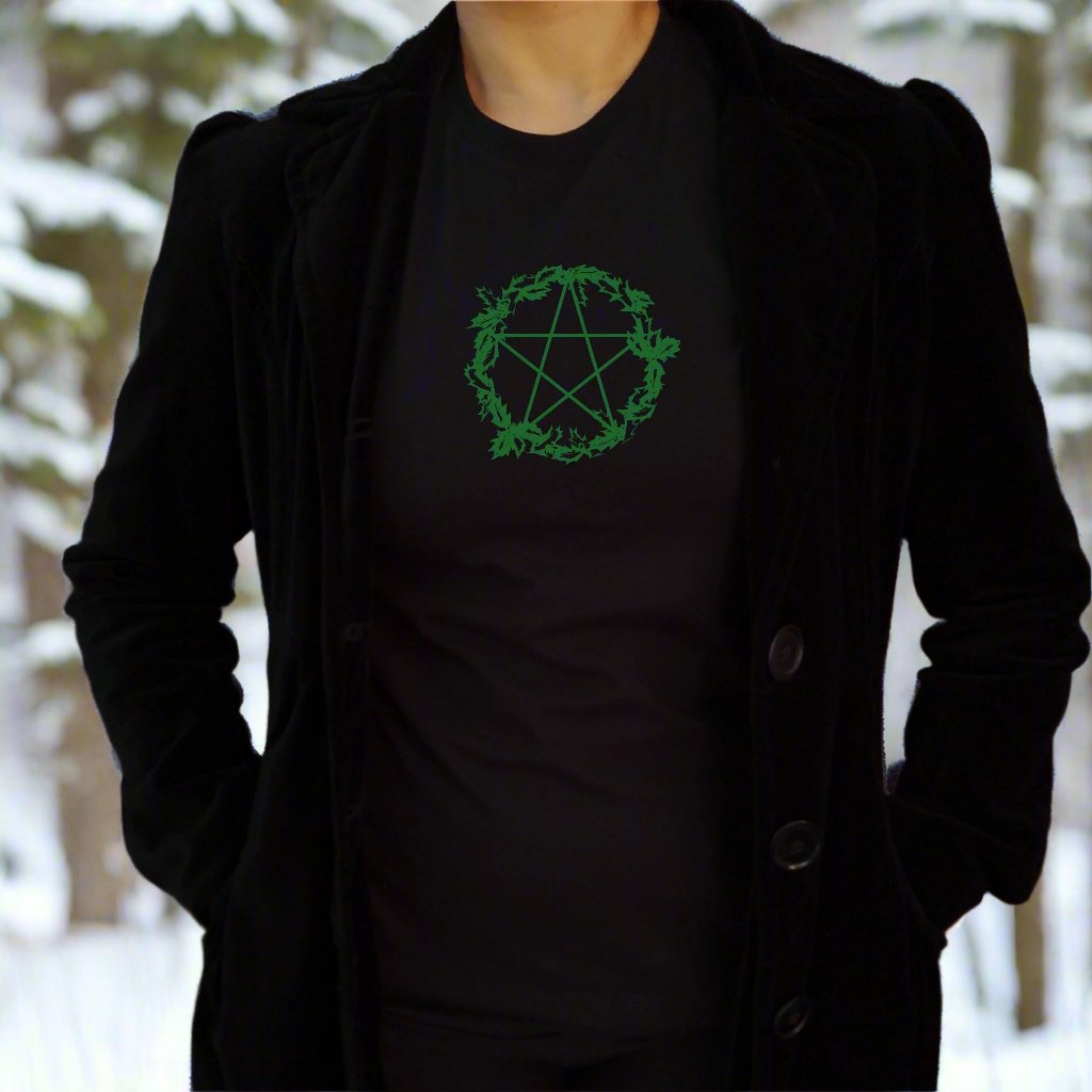 Yule Wreath Organic Cotton T-Shirt - Alternative Christmas Gift, Pentagram, S-XXL